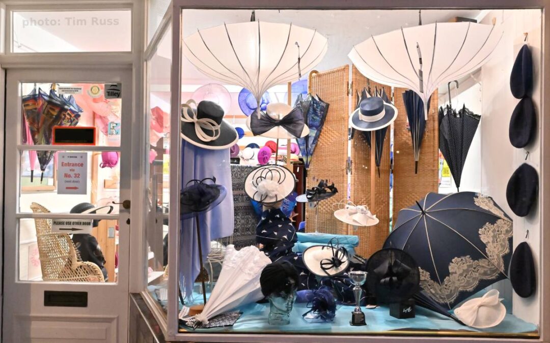 Navy & White’s Just Right!