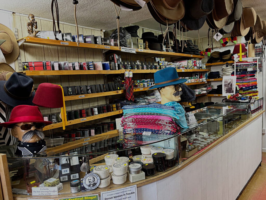 T Snook shop interior, entrance side no.32, front counter