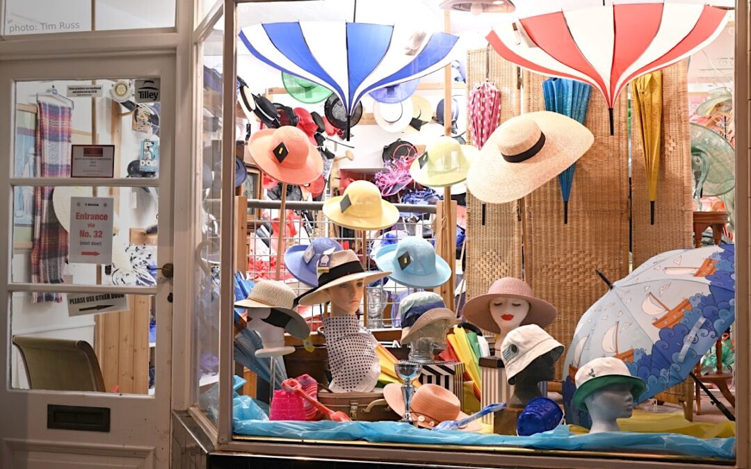 Beach Bonnets! (And Brollies)